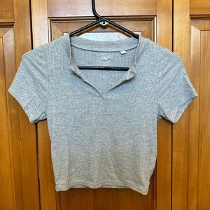 never worn, pacSun light gray cropped T.
